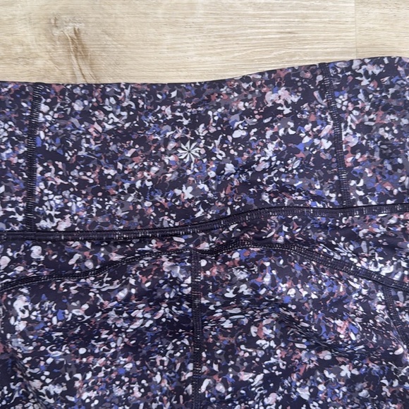 Athleta Rainier Printed mesh tight sandstone athletic leggings - Picture 8 of 9